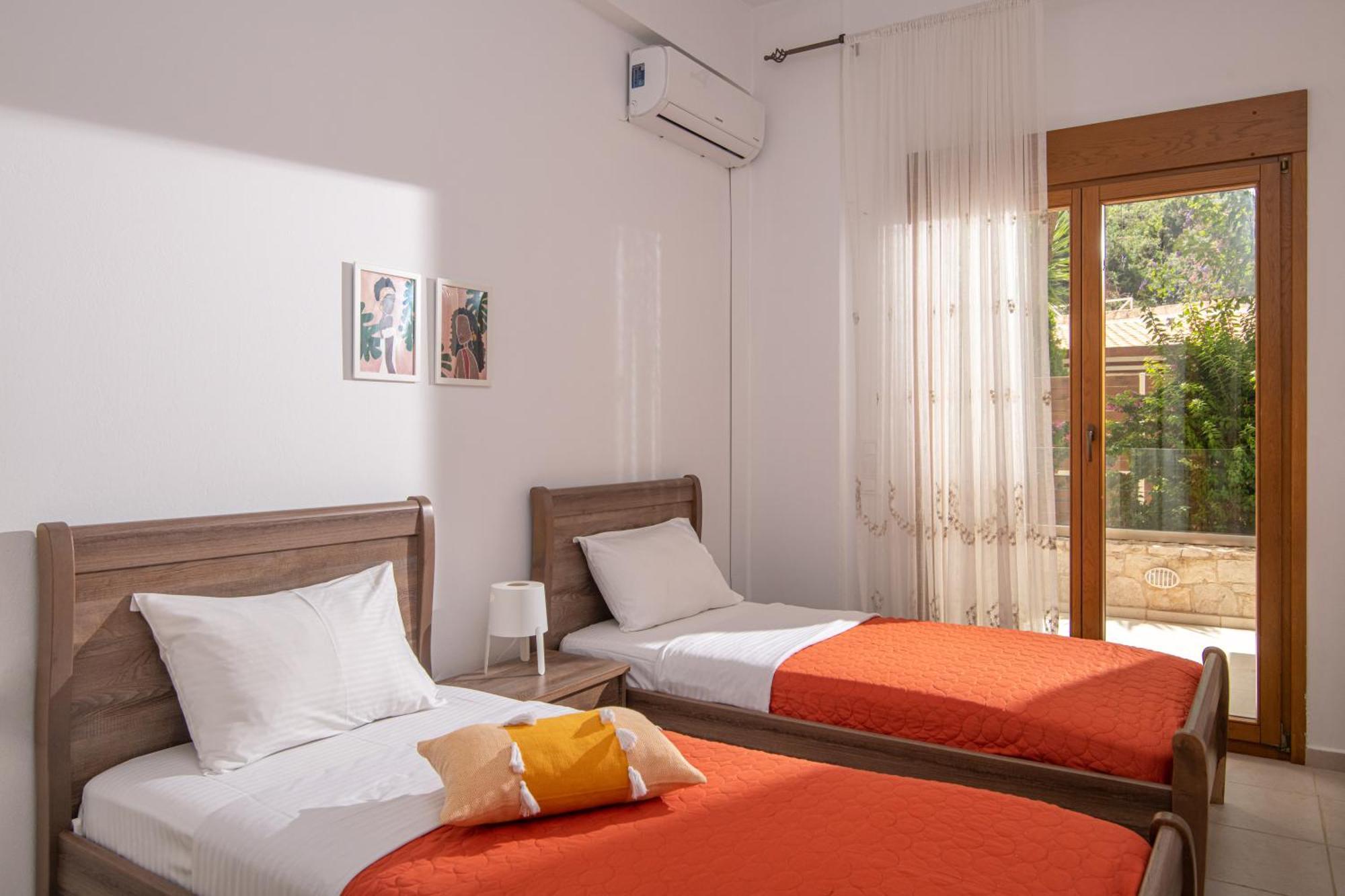 Beachfront Green Apt-Ligaria Beach Exteriér fotografie